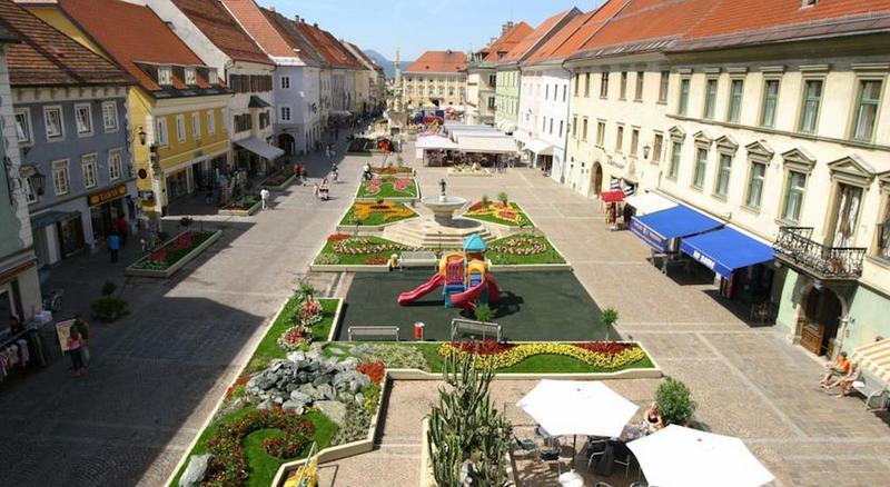 Hotel Die Zeit Sankt Veit an der Glan Ngoại thất bức ảnh